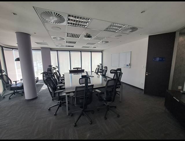 503M² OFFICE FOR SALE IN MELROSE ARCH